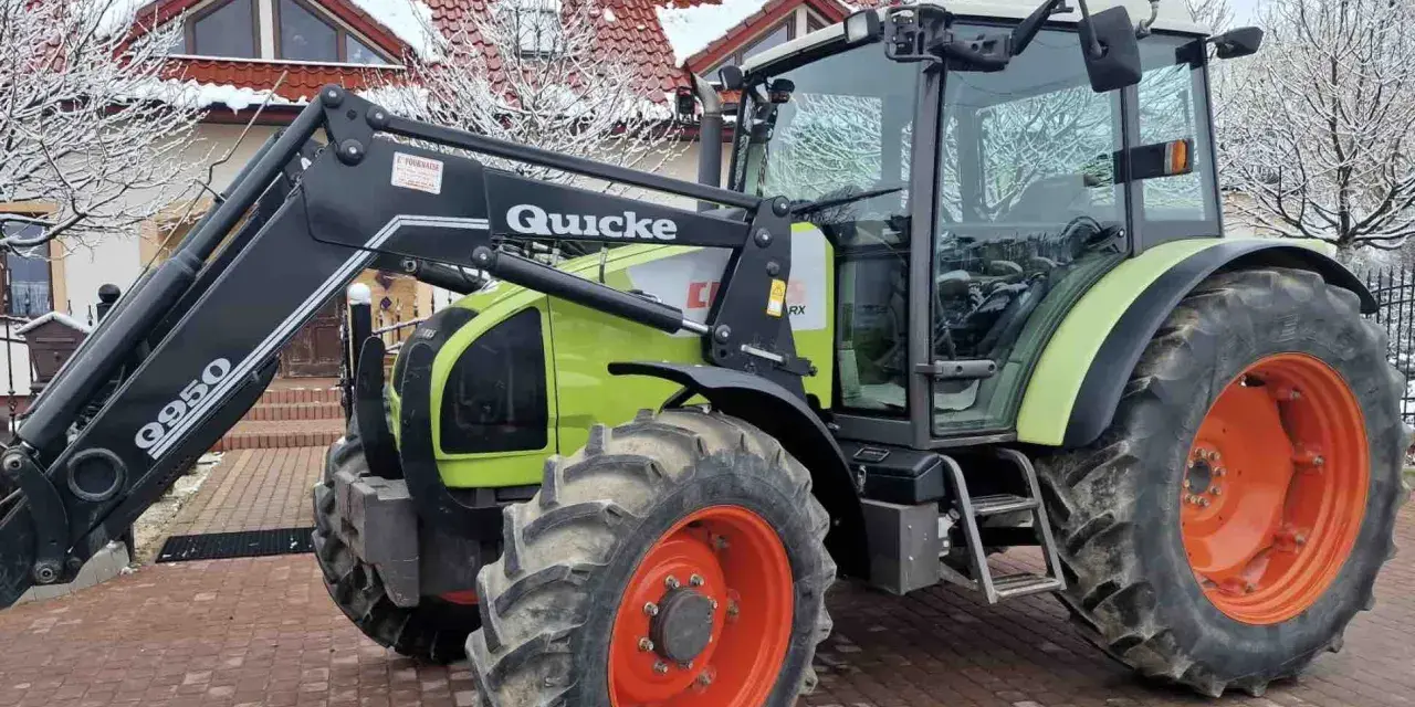 Claas Celtis 456 RX z ładowaczem Quicke. Dane techniczne tego wszechstronnego traktora są imponujące, idealny do prac polowych.
