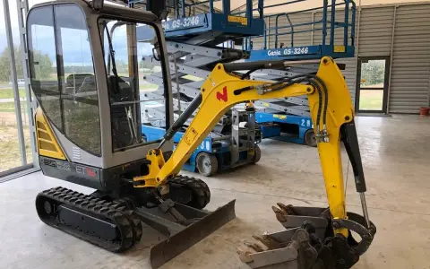 Koparka gąsienicowa Wacker Neuson ET16. Sprawdź wynajem koparki bez operatora cena i zrealizuj swoje projekty budowlane.