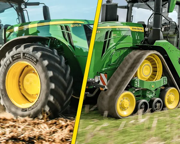 Zielony traktor John Deere z dużymi kołami i gąsienicami. Pokazuje, jak wygląda traktor w akcji na polu.